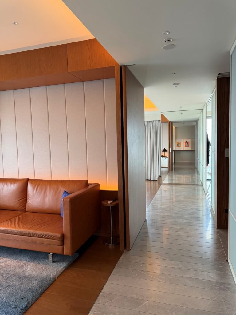 Hotel Review: W Osaka 11 The Seat in the Middle 11