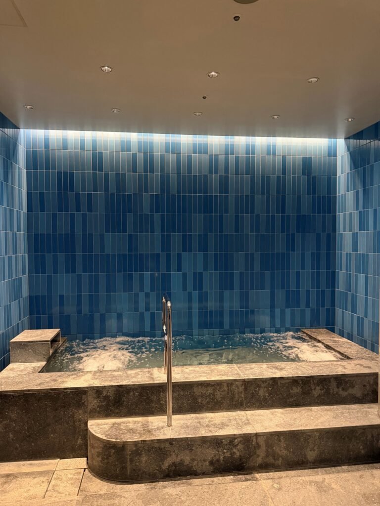 Hotel Review: W Osaka 32 The Seat in the Middle 32