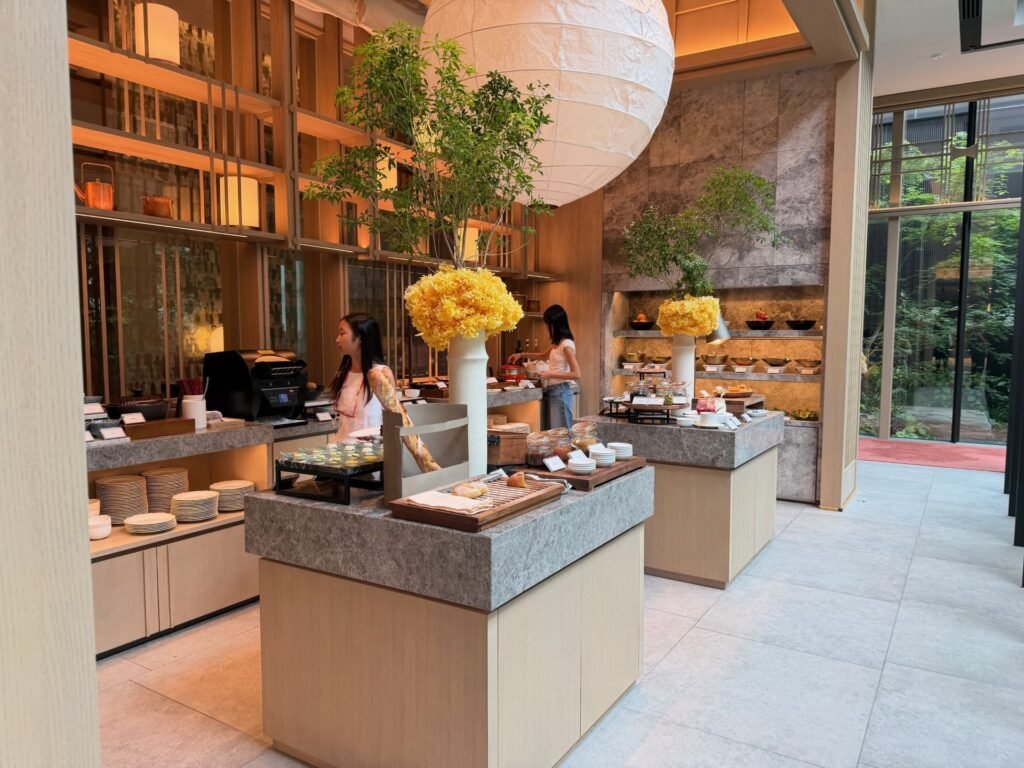 Hotel Review: Waldorf Astoria Osaka 19 The Seat in the Middle 19