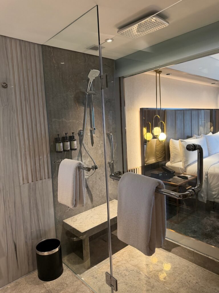 Hotel Review: Sari Pacific Autograph Collection, Jakarta 10 The Seat in the Middle 10