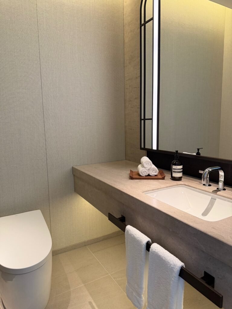 Hotel Review: Waldorf Astoria Osaka 10 The Seat in the Middle 10
