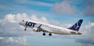 Warsaw to Bangkok Nonstop Is Back: A Practical Guide to LOT’s New Thailand Route passenger plane taking off against blue sky